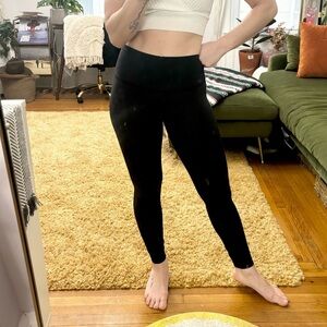 Lululemon High Rise Size 4 Full Length Luxtreme Black Leggings